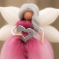 Preview: Lichtelfe der bedingungslosen Liebe - gefilzte Elfe mit Herz und Glitzersteinchen
