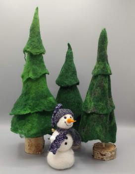 Preview: Schneemann mit Schneeball